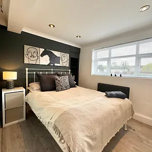 Chester's - - Walls - Private Garden Overlooking River Dee , Chester United Kingdom